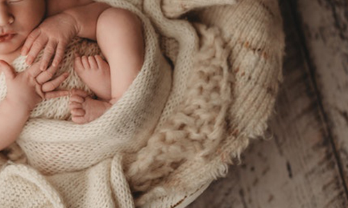 When Can Your Baby Sleep With A Blanket?